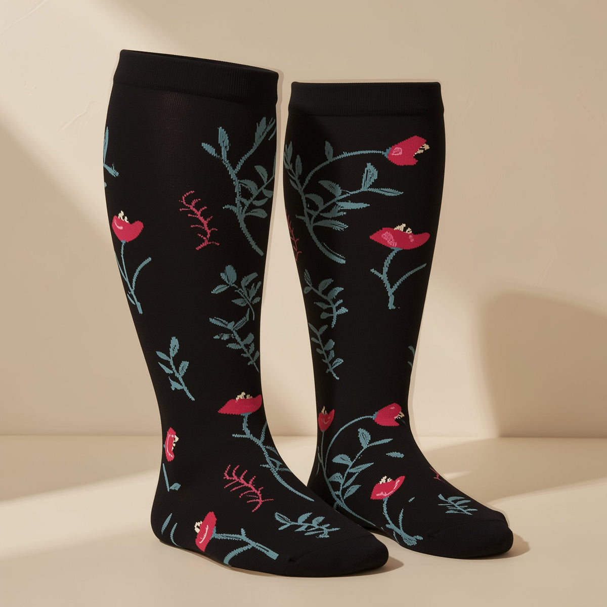 Nylon sports compression socks with a short-tube height - view 5