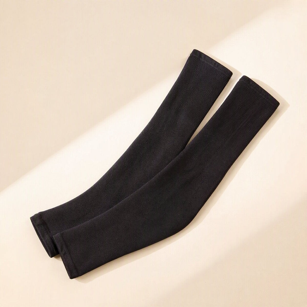 Polyester outdoor sun protection sleeves with a finger-set design - view 5