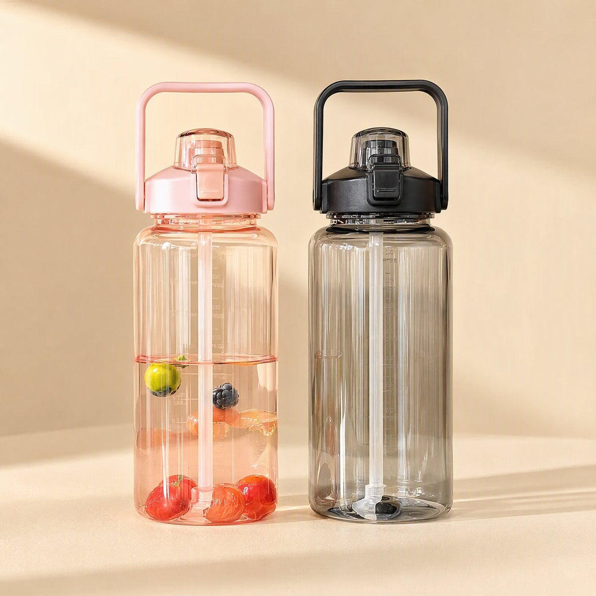 Sportgulp sport water bottle with straw, cylindrical shape and letter pattern