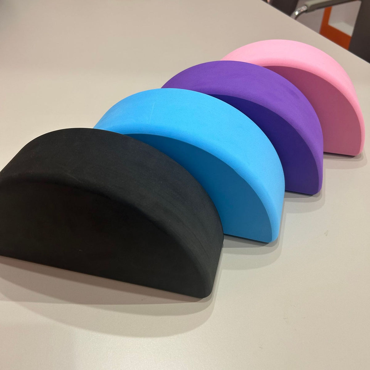 Curved Balance Moon Brick Solid Core Exercise Tool for Maintaining Balance Yoga Aid Semi-Circular Non-Slip Training Yoga Brick - image 2