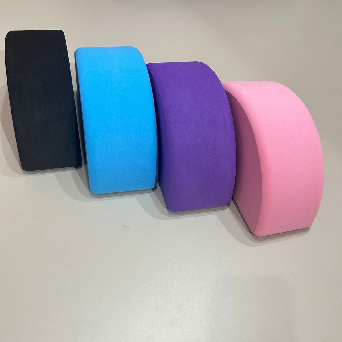 Curved Balance Moon Brick Solid Core Exercise Tool for Maintaining Balance Yoga Aid Semi-Circular Non-Slip Training Yoga Brick - image 4