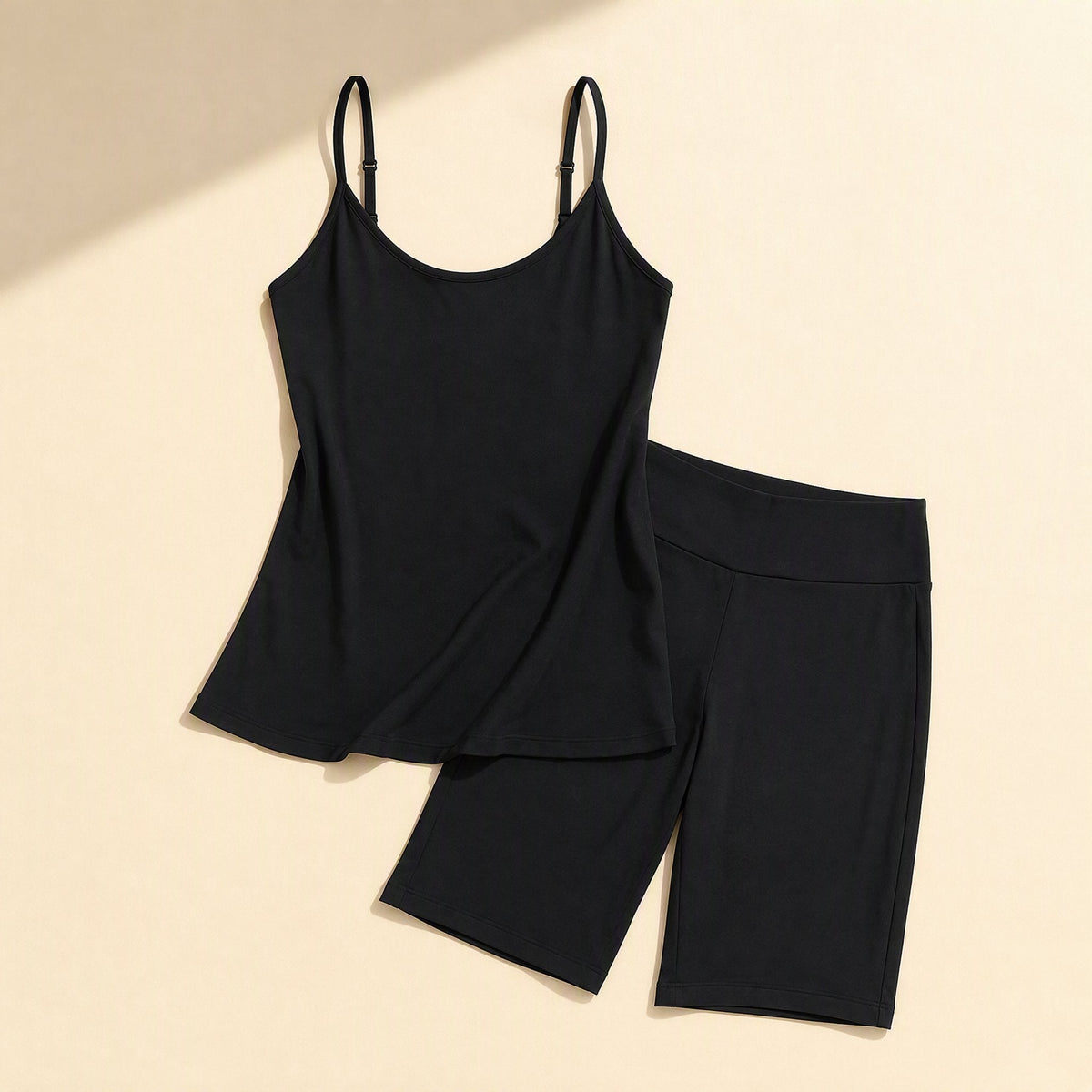 Women's solid-color sleeveless vest top and capri pants set - view 3