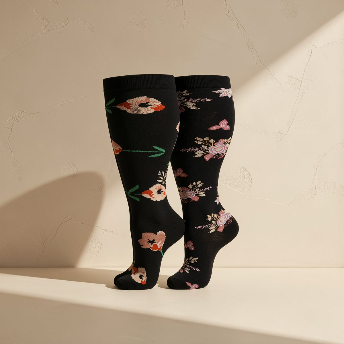 Nylon sports compression socks with a short-tube height - view 2