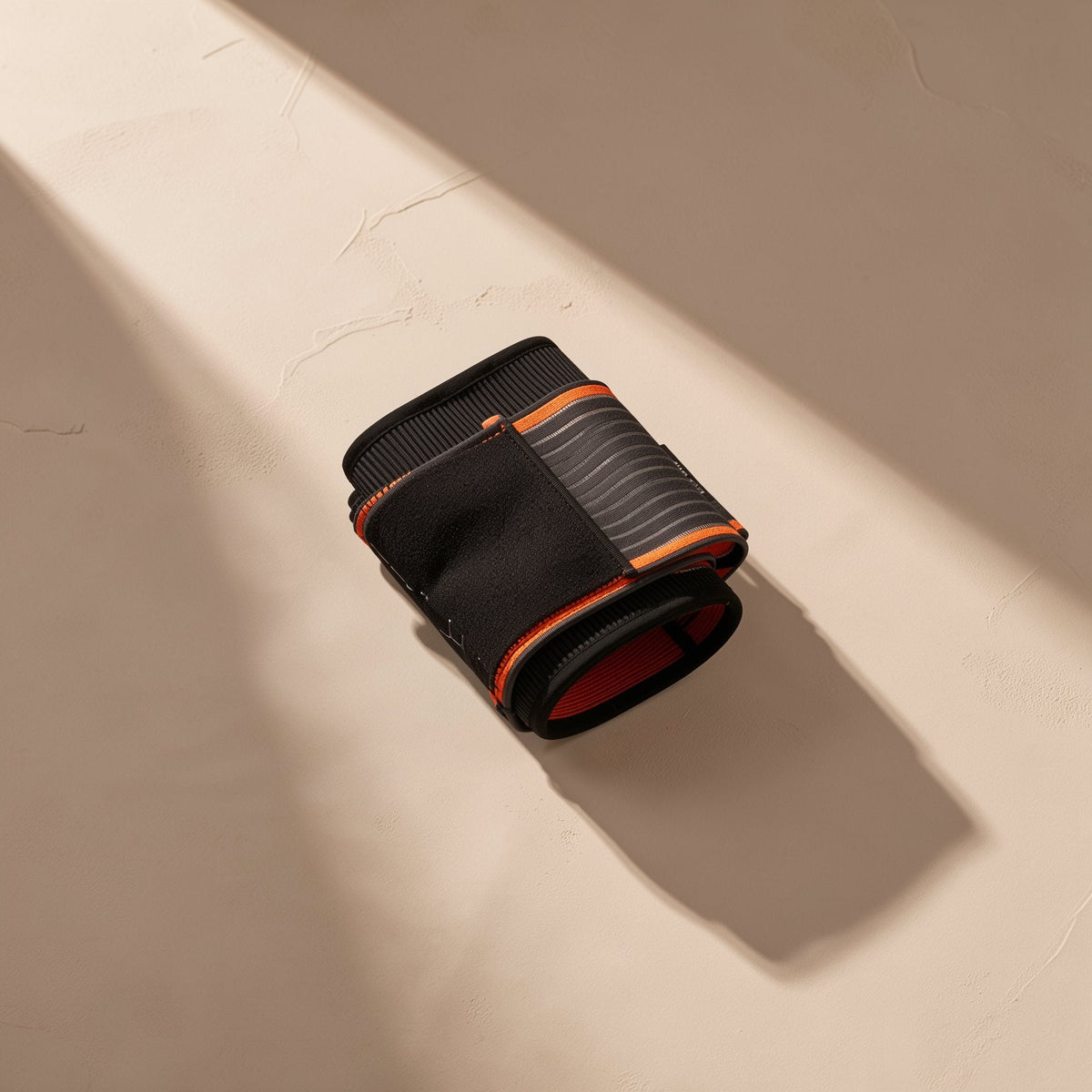 Nylon strapped wrist guards for compression and fixation - view 3