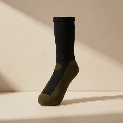 High-top polyester sports socks with color-blocking pattern - view 4