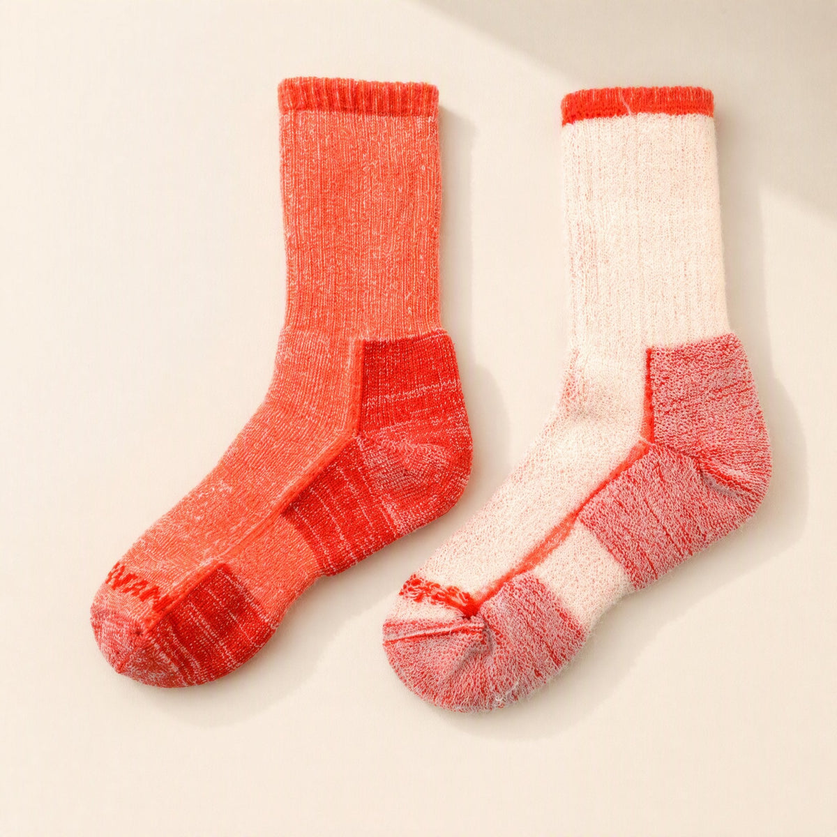 Merino wool sports socks with a medium-tube shaft and solid-color pattern - view 5