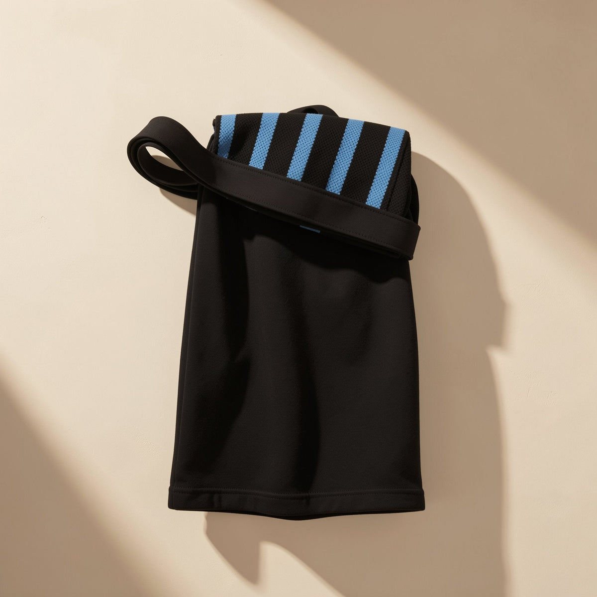 Knitted nylon wrist wraps for fitness and bodybuilding training - view 3