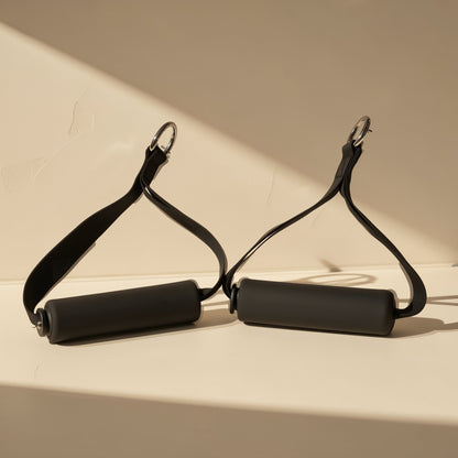 Resistance band handle attachment set with handles, carabiners and a door anchor - view 5