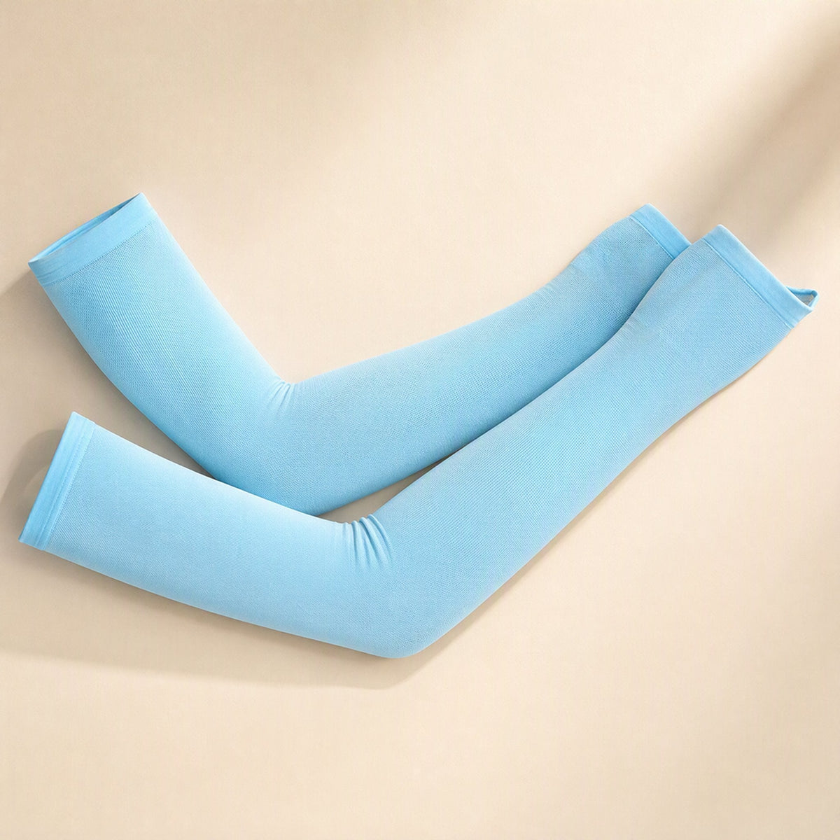 Nylon outdoor sun protection sleeves with a loose fit and finger-design style - view 5