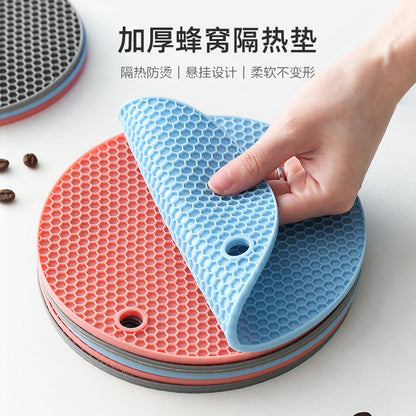 Silicone Placemats, Anti-Scalding Pot Mats, Bowl Mats, Coasters, Plate Mats, Household Dining Table Insulation Mats, High Temperature Resistance - image 1