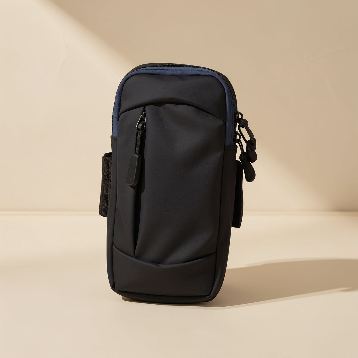 Solid-color PU phone arm bag with polyester-cotton lining
