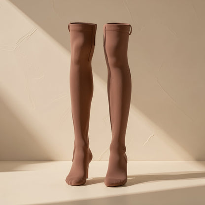 Solid-color polyester sports socks with an over-the-knee length - view 3