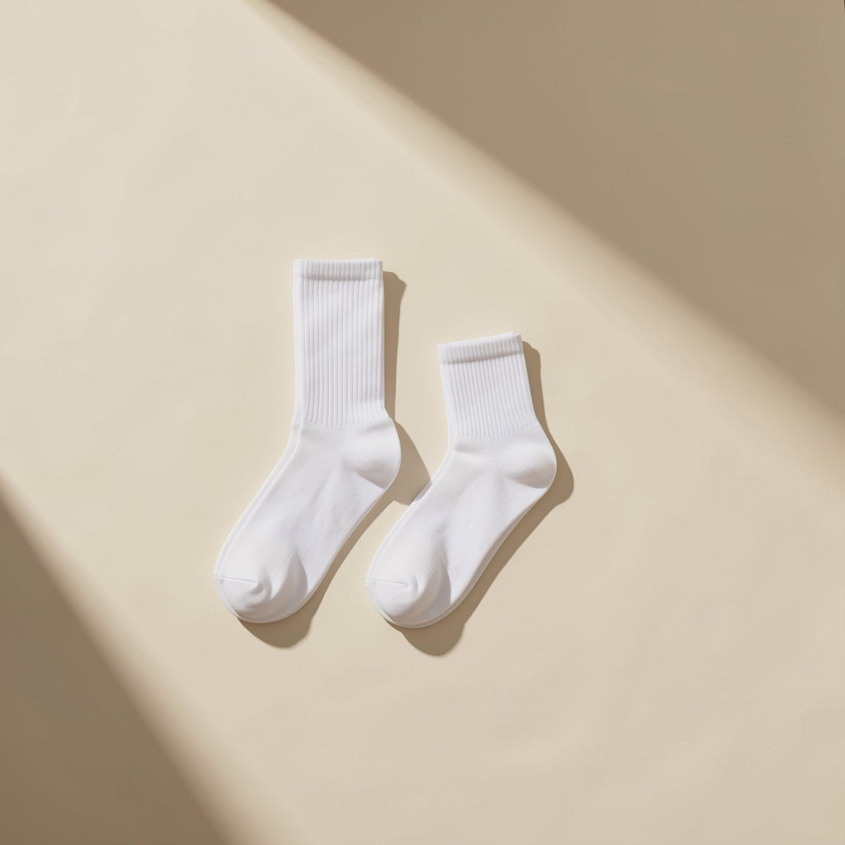 High-cylinder solid-color polyester cotton basketball socks - view 3
