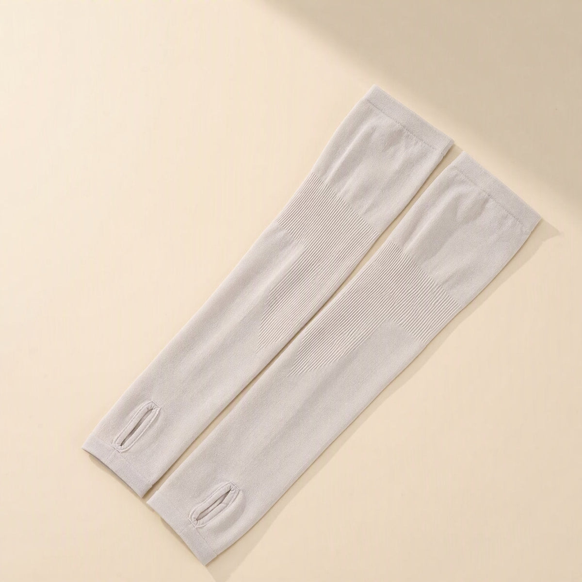Polyester outdoor sun protection sleeves with a finger-set design - view 2