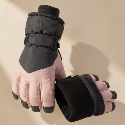 Polyester finger-style ski gloves described with touch-screen functionality - view 3