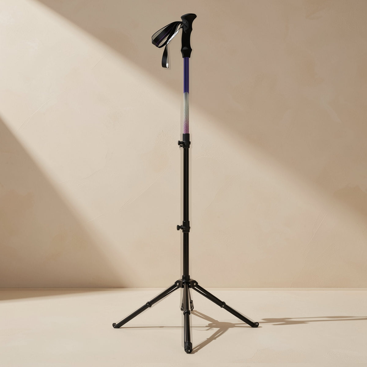 Carbon fiber trekking pole with three sections, an external lock, and a tungsten steel tip - view 3