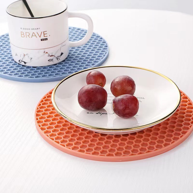 Round Silicone Casserole Mat Honeycomb Insulation Mat Dining Table Mat Silicone Coaster Non-Slip Insulation Kitchen Anti-Scalding and High Temperature Resistance - image 2