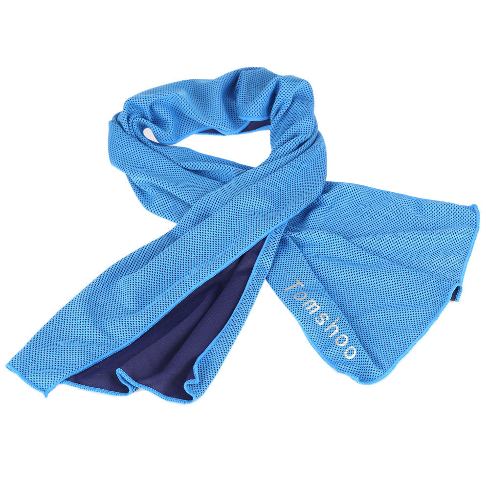 Compact Sports Towel with Heat Regulation